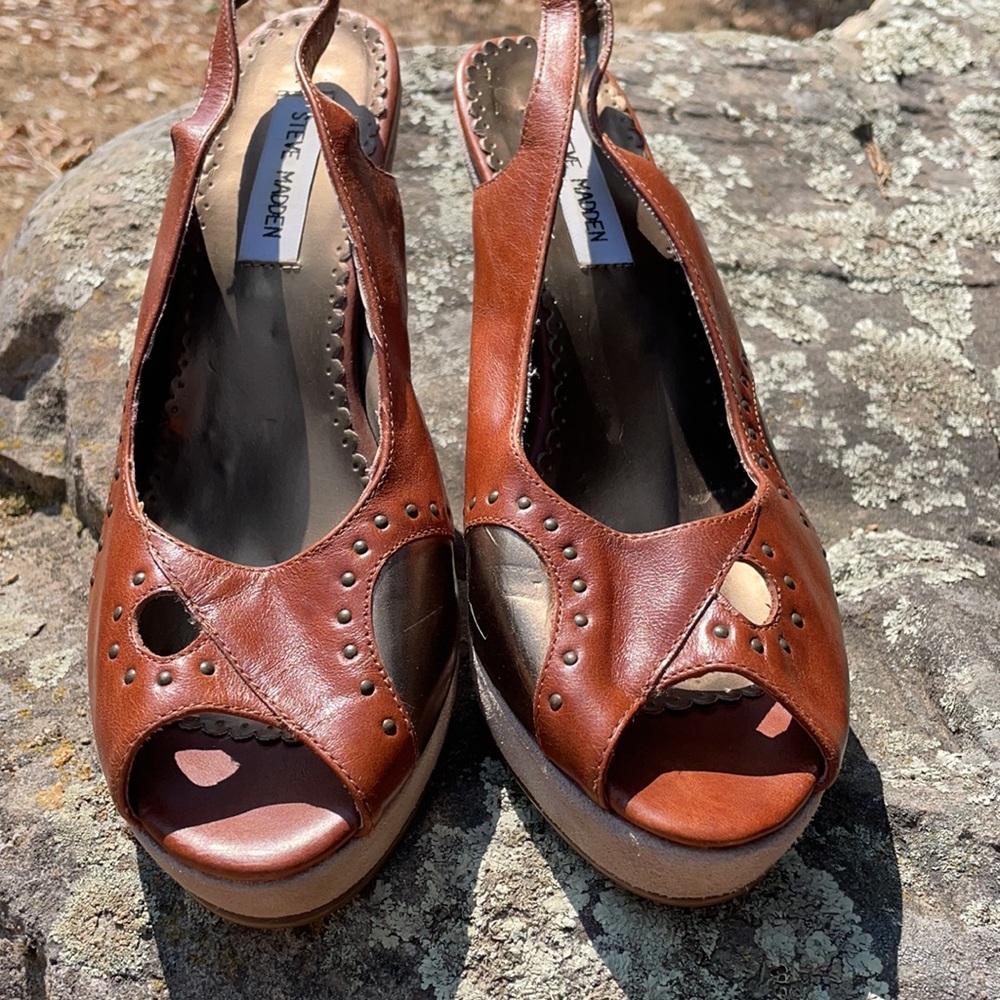 Steve Madden Rhapsody Wedge - Picture 2 of 9